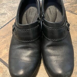 Clarks Black Leather Footwear